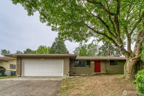 Photo of 20828 116th Avenue SE, Kent, WA 98031 (MLS # 2516945)