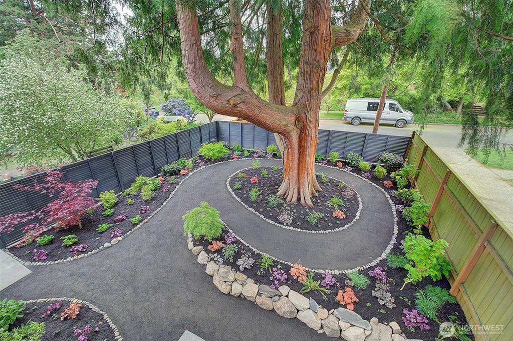 Photo of 7912 34th Avenue SW, Seattle, WA 98126 (MLS # 2537286)