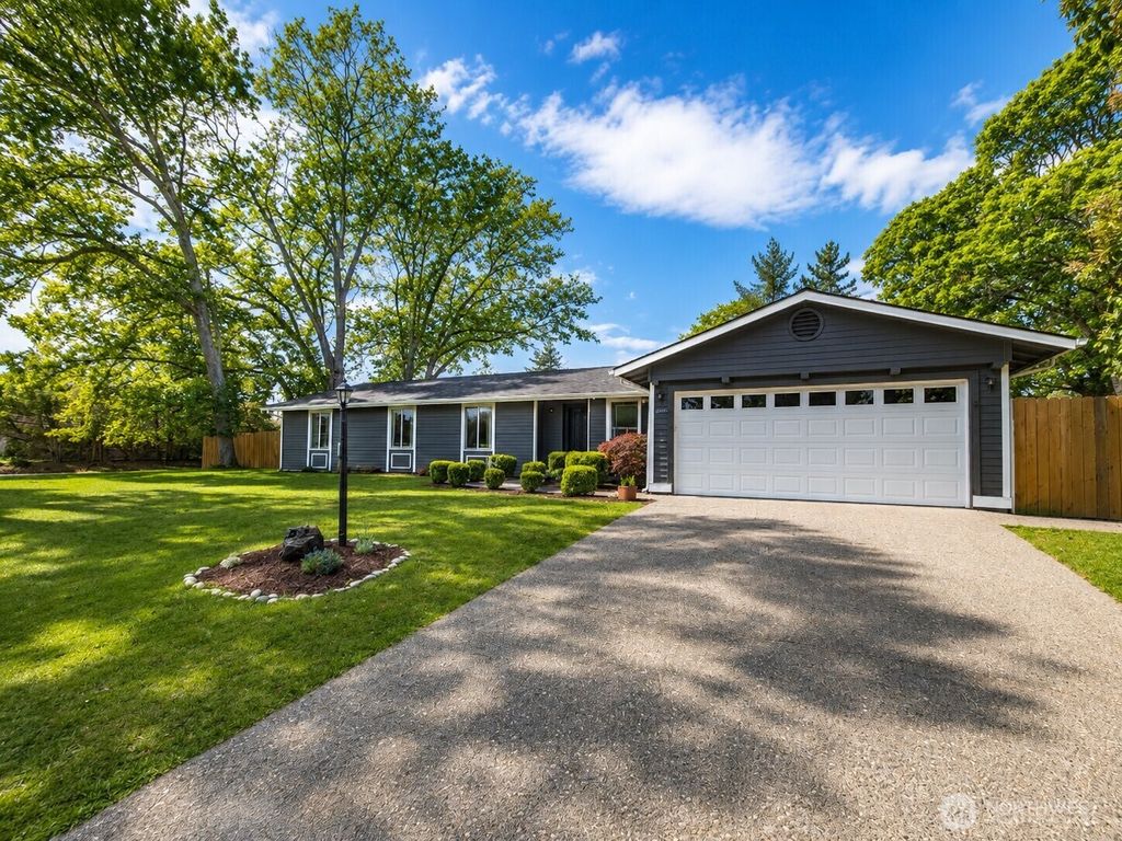 Photo of 7214 97th Avenue SW, Lakewood, WA 98498 (MLS # 2523921)