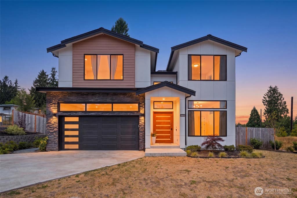 Photo of 3001 225th Place SW Pl, Brier, WA 98036 (MLS # 2560559)