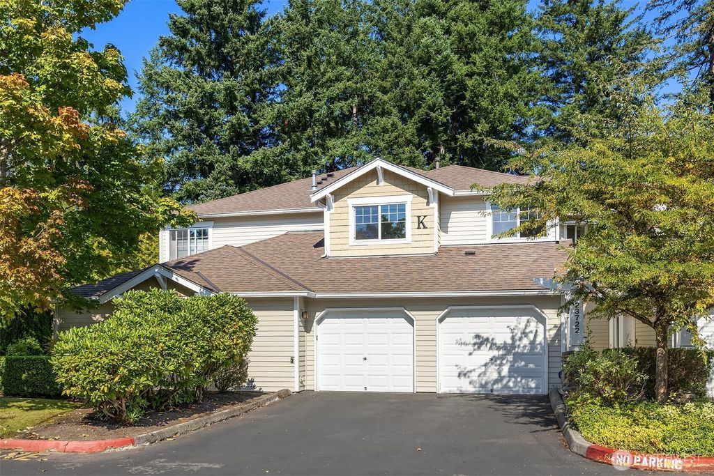 Photo of 23722 SE 36th Lane, Sammamish, WA 98029 (MLS # 2434932)