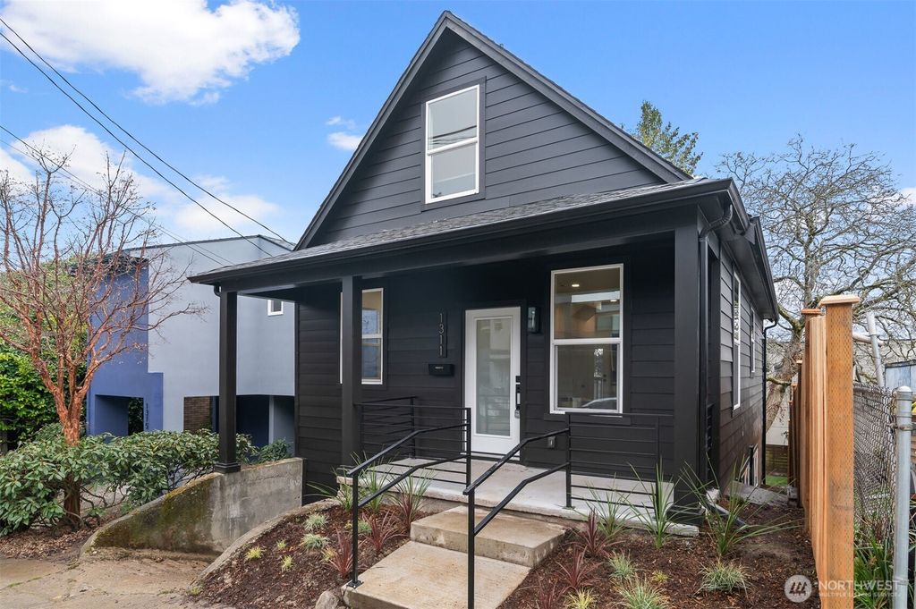 Photo of 1311 Yakima Avenue S, Seattle, WA 98144 (MLS # 2352907)