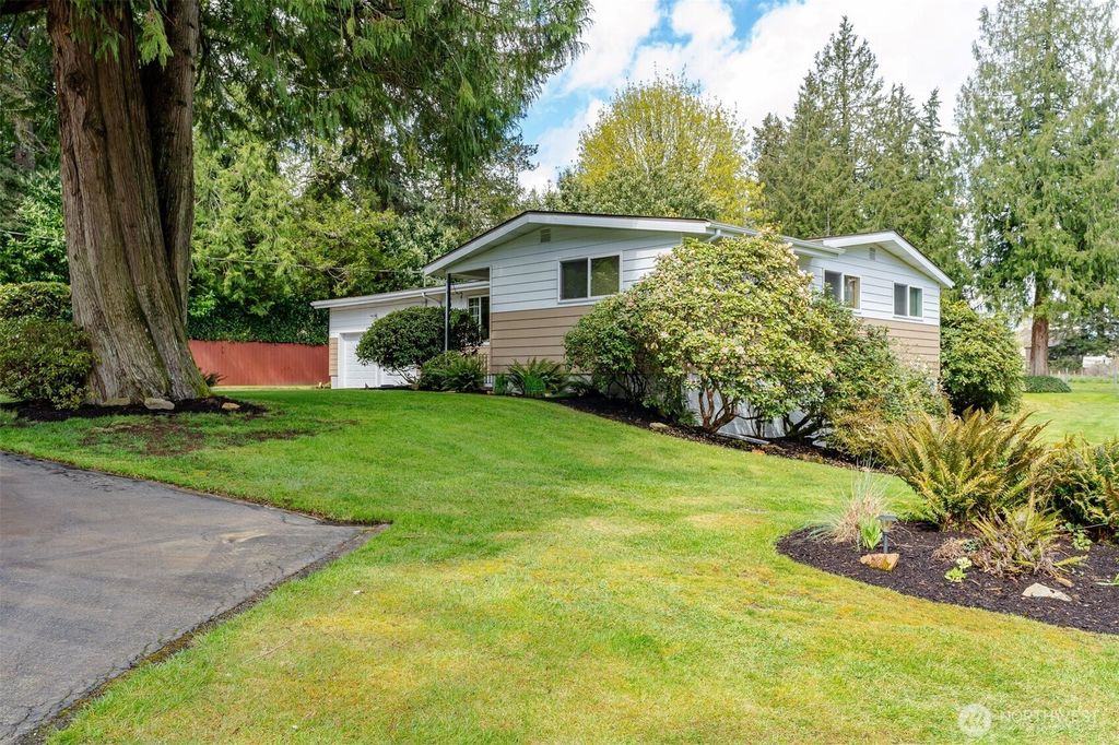 Photo of 6017 132nd Street E, Puyallup, WA 98373 (MLS # 2510776)