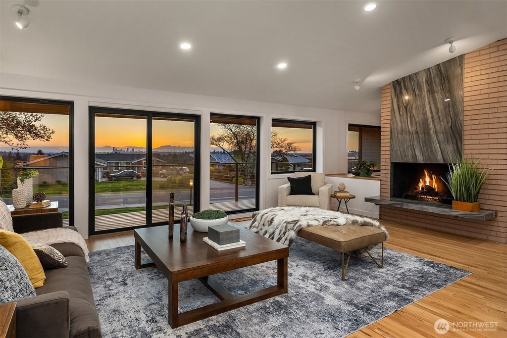 Photo of 2032 123rd Avenue SE, Bellevue, WA 98005 (MLS # 2502463)