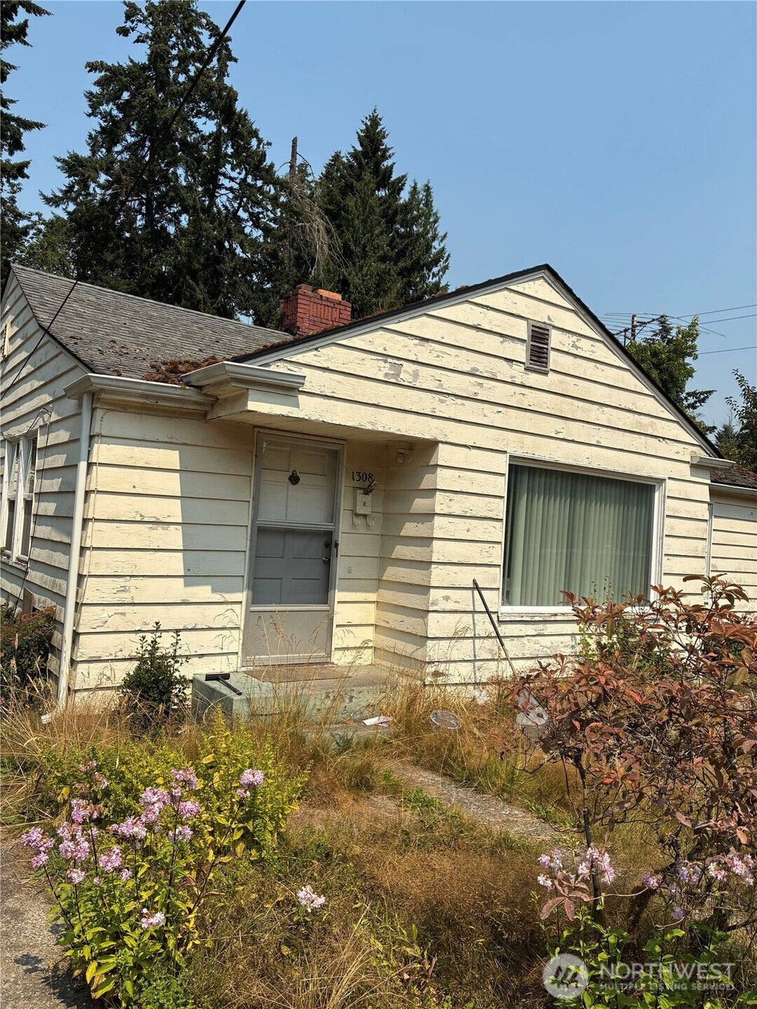 1308 Jasper Avenue NE