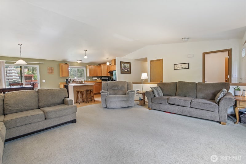 17003 Wisteria Court SE