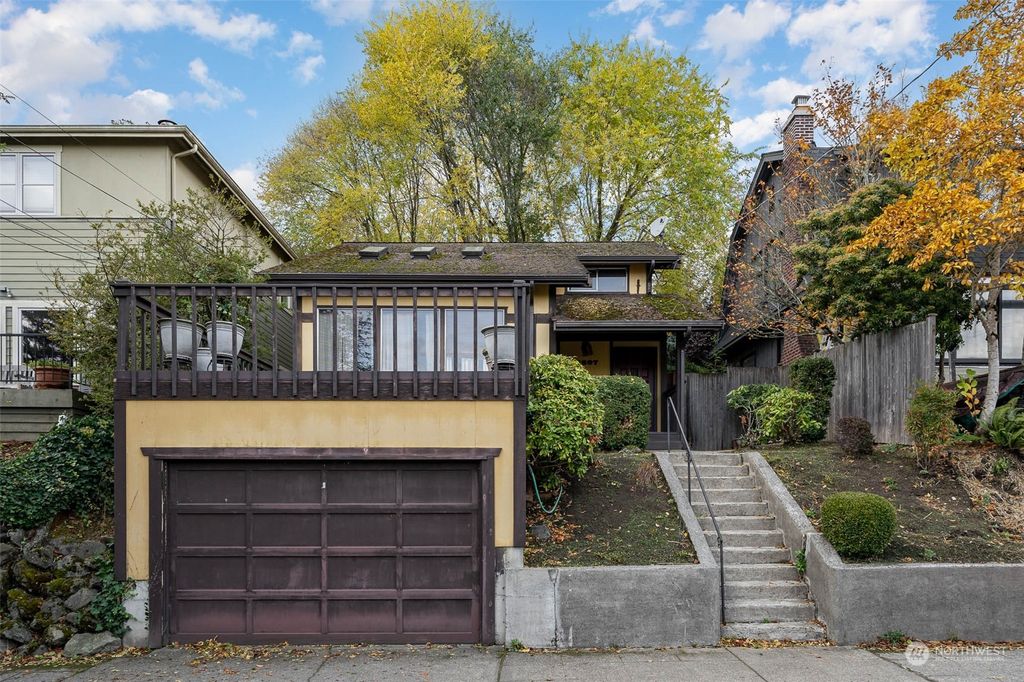 Photo of 1607 35th Avenue, Seattle, WA 98122 (MLS # 2022037)