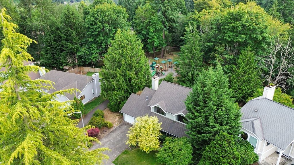 Photo of 18453 135th Place SE, Renton, WA 98058 (MLS # 2398162)