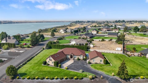 Photo of 5759 Road 6.9 NE, Moses Lake, WA 98837 (MLS # 2526676)