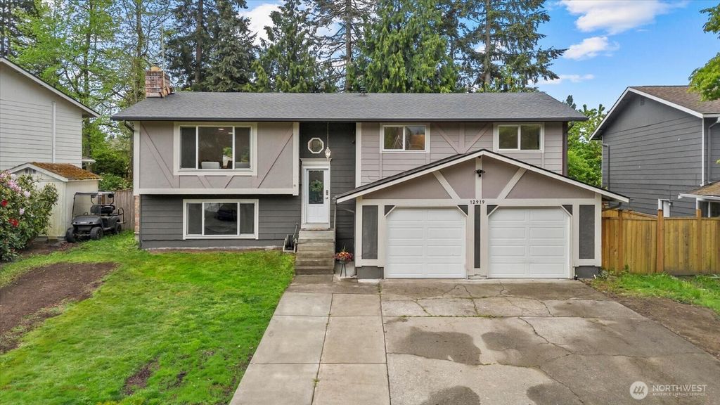 Photo of 12919 SE 185th Street, Renton, WA 98058 (MLS # 2375888)