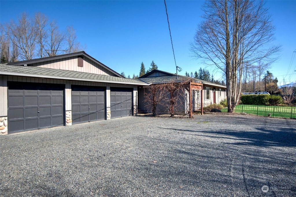 Photo of 10407 84th Street NE, Lake Stevens, WA 98258 (MLS # 2042332)