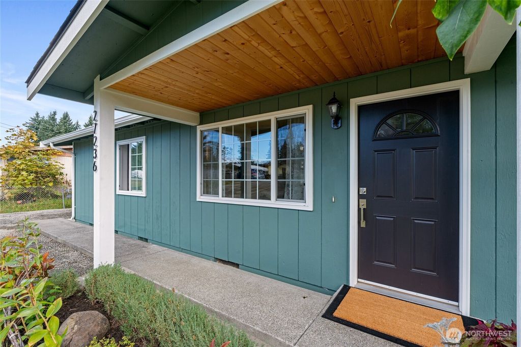 Photo of 27236 117th Avenue SE, Kent, WA 98030 (MLS # 2440547)