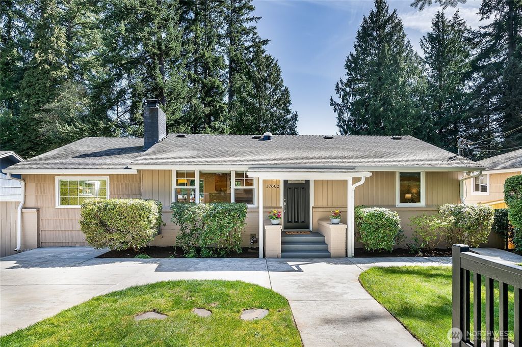 Photo of 17602 Ashworth Avenue N, Shoreline, WA 98133 (MLS # 2357185)