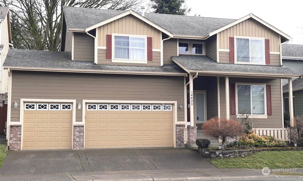 Photo of 14625 11th Place W, Lynnwood, WA 98087 (MLS # 2193679)
