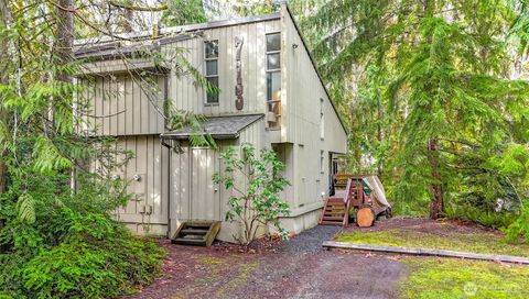 Photo of 713 E Pointes Drive W, Shelton, WA 98584 (MLS # 2477578)