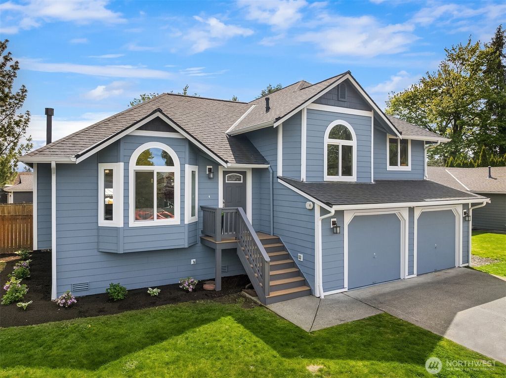Photo of 10810 27th Street NE, Lake Stevens, WA 98258 (MLS # 2367750)