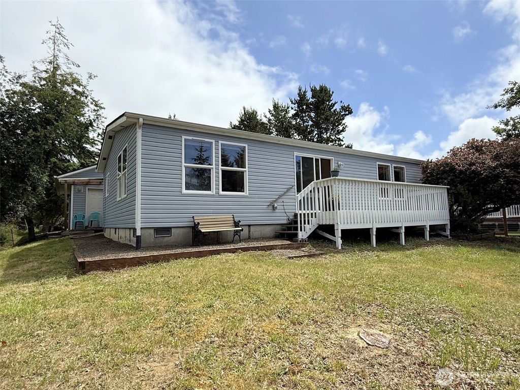 Photo of 687 Copalis Avenue NE, Ocean Shores, WA 98569 (MLS # 2547896)