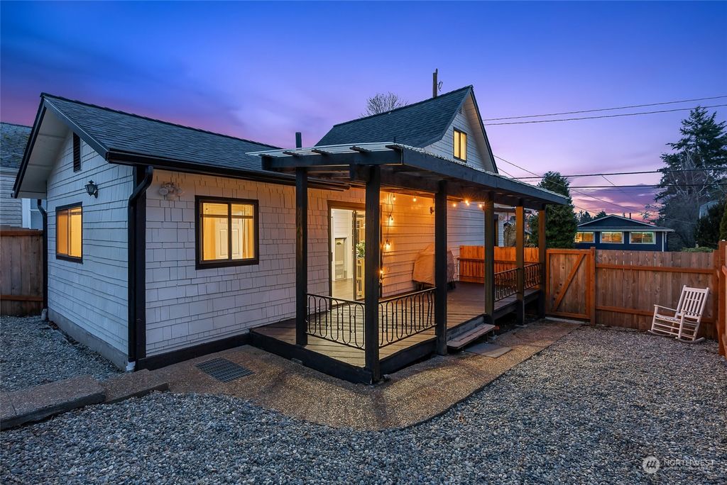 Photo of 10026 41st Avenue SW, Seattle, WA 98146 (MLS # 2026251)