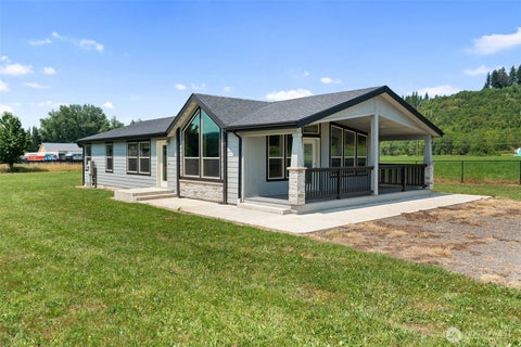 Photo of 210 Mossyrock Road W, Mossyrock, WA 98564 (MLS # 2557392)