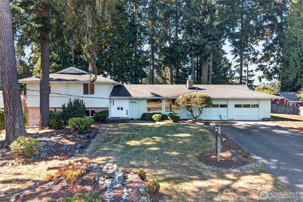 Photo of 12212 47th Avenue E, Tacoma, WA 98446 (MLS # 2583257)