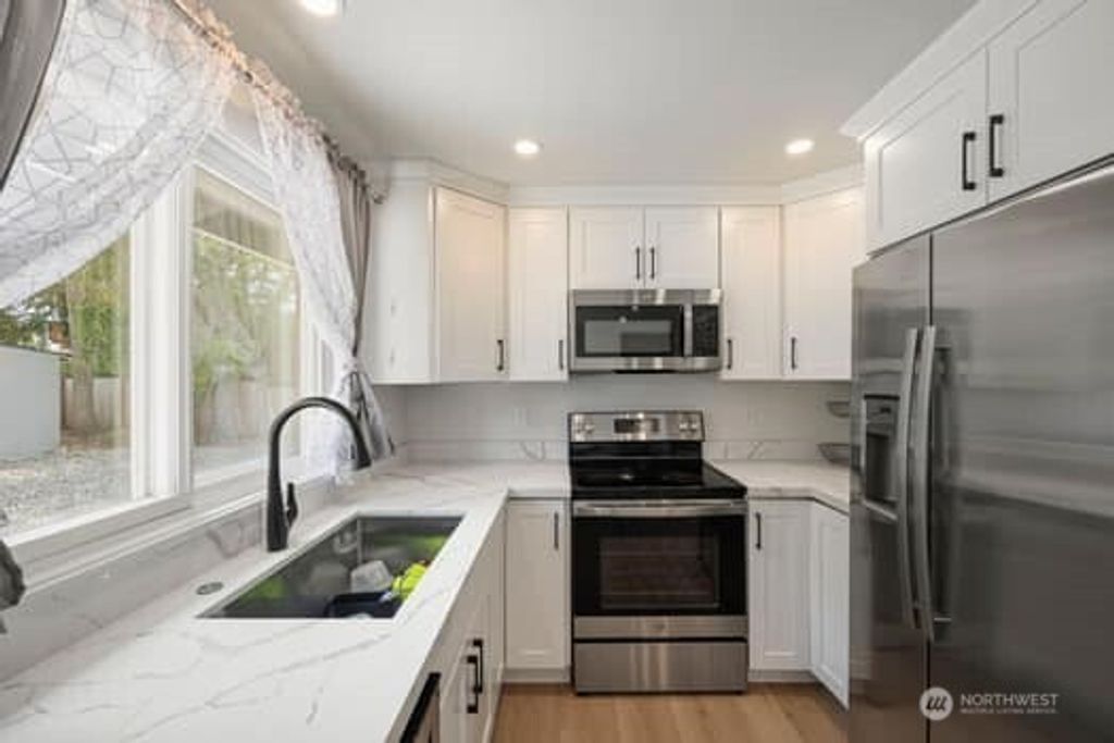 Photo of 2331 251st Street, Kent, WA 98032 (MLS # 2527447)