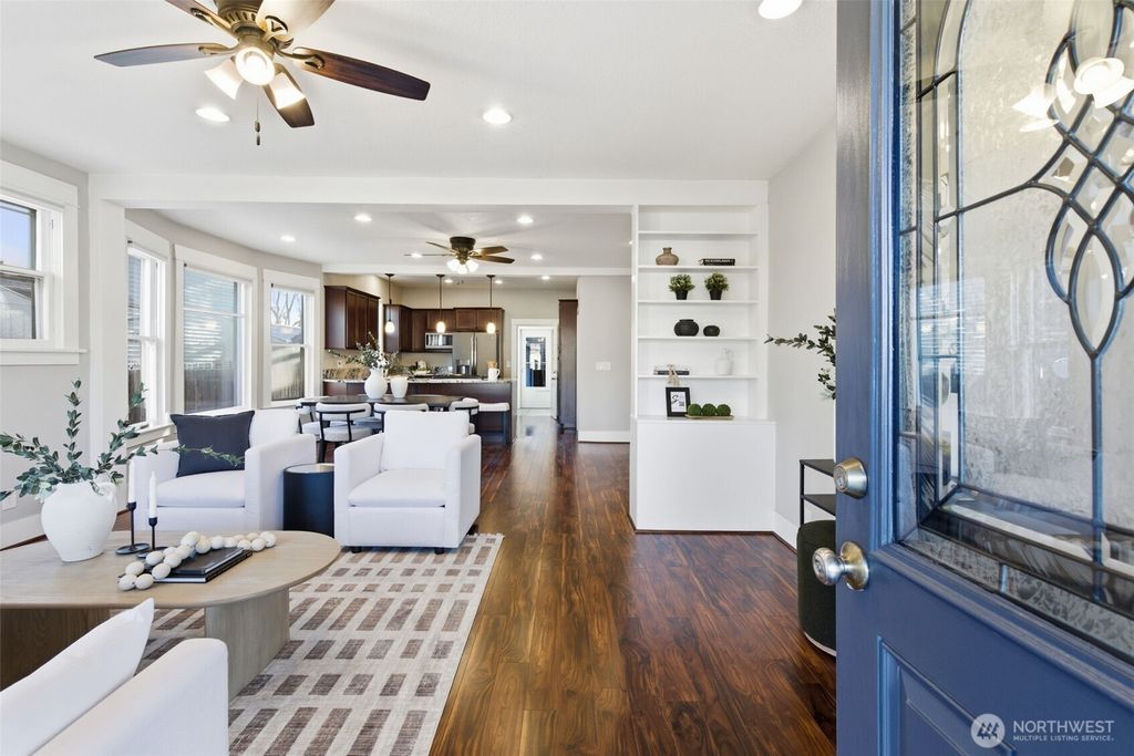 Photo of 624 NE 2nd Avenue, Camas, WA 98607 (MLS # 2470895)