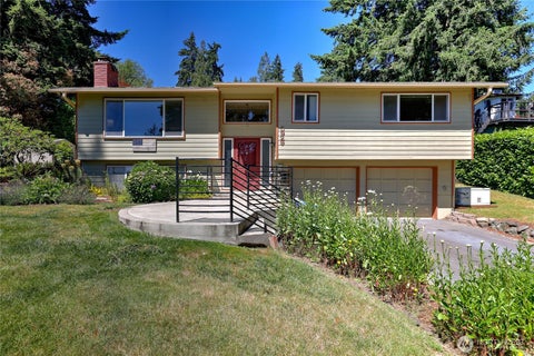 Photo of 5929 Fern Avenue NE, Bremerton, WA 98311 (MLS # 2539574)