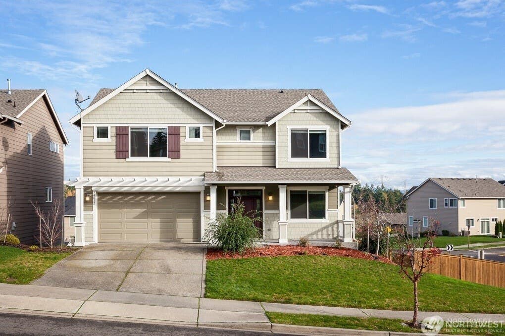 Photo of 34012 13th Court SW, Federal Way, WA 98023 (MLS # 2575261)