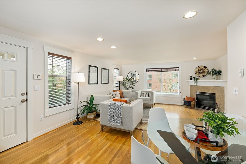 Photo of 9203 Interlake Avenue N #D, Seattle, WA 98103 (MLS # 2339414)