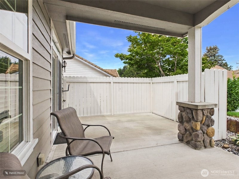 1494 Eastmont Avenue 22