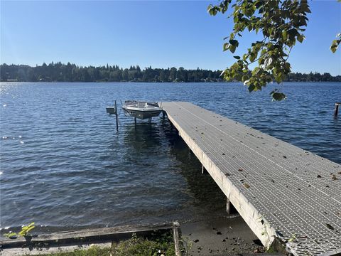 Photo of 410 Lake Stevens RD, Lake Stevens, WA 98258 (MLS # 2532795)