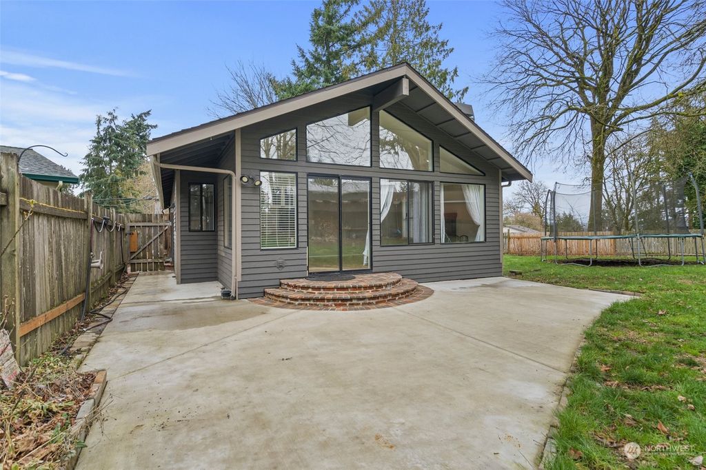 Photo of 5119 S 346th Street, Auburn, WA 98001 (MLS # 2203520)