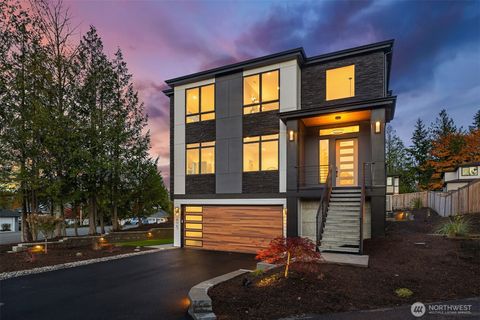 Photo of 1075 NW Inneswood Drive, Issaquah, WA 98027 (MLS # 2443737)