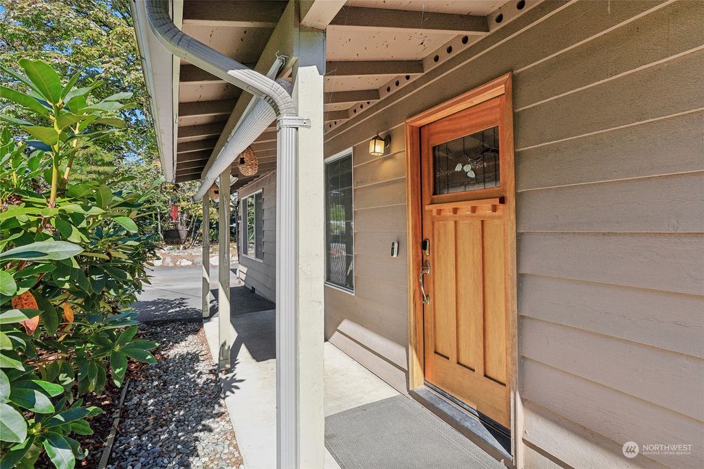 Photo of 36004 50th Avenue S, Auburn, WA 98001 (MLS # 2297898)