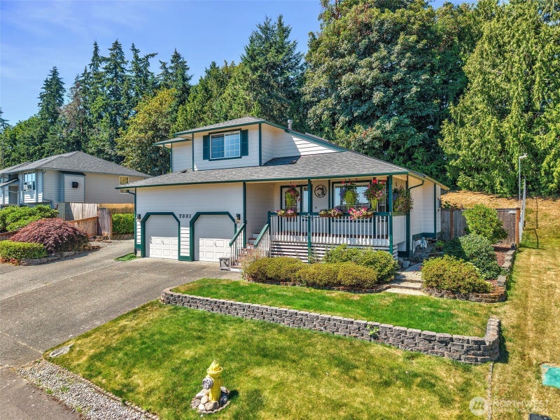 7331 NE Morning View Avenue