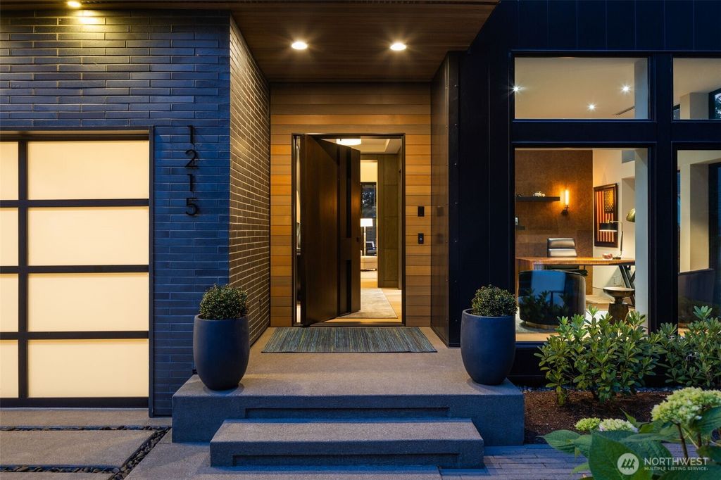 Photo of 1215 96th Avenue SE, Bellevue, WA 98004 (MLS # 2470721)