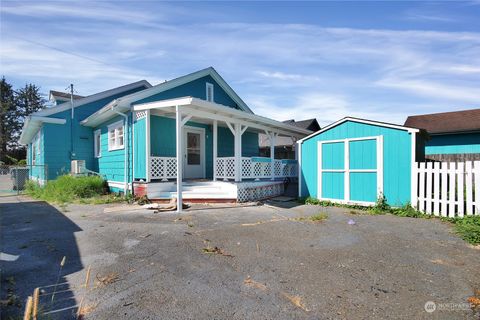 A home in Hoquiam