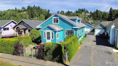 A home in Hoquiam