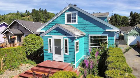 A home in Hoquiam