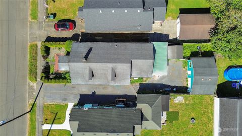 A home in Hoquiam