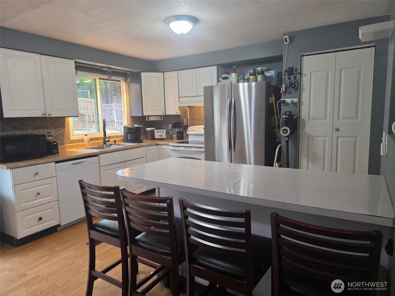 8910 NE Quinault Loop