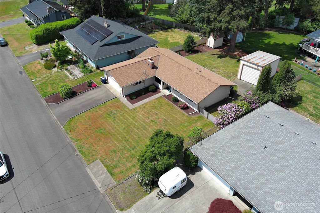 Photo of 3335 19th Street SE, Auburn, WA 98092 (MLS # 2524677)