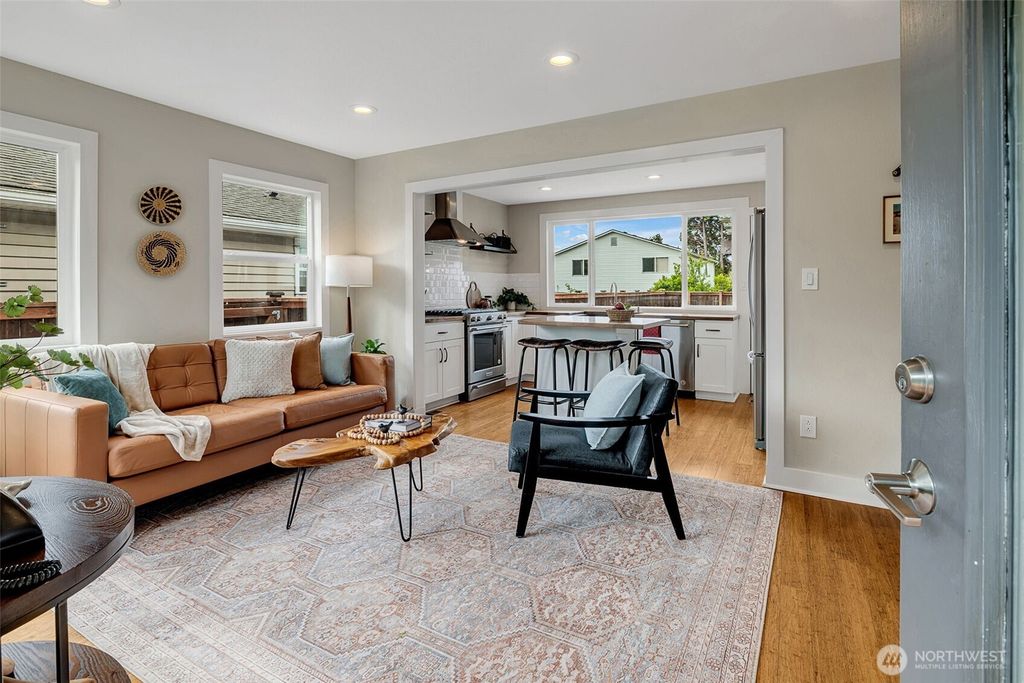 Photo of 9419 39th Avenue S, Seattle, WA 98118 (MLS # 2378325)