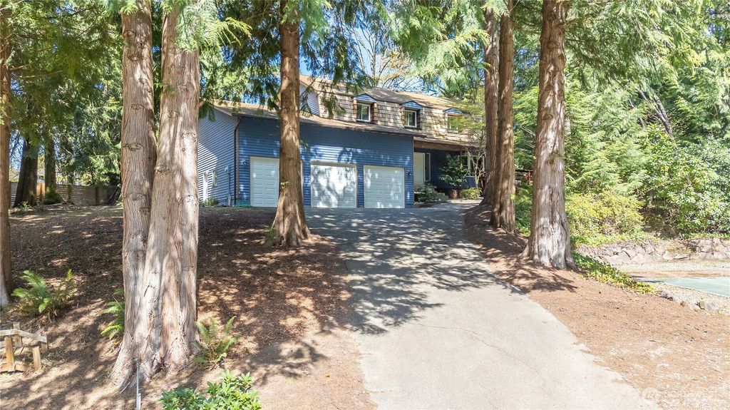 Photo of 11518 167th Place NE, Redmond, WA 98052 (MLS # 2355380)