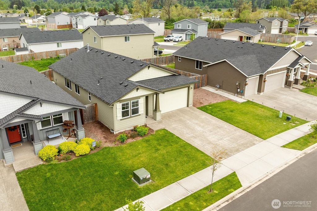 Photo of 2041 Branch Creek Drive, Longview, WA 98632 (MLS # 2503746)