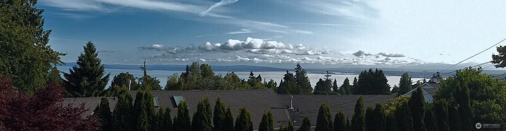 Photo of 5004 27th Avenue W, Everett, WA 98203 (MLS # 2396854)