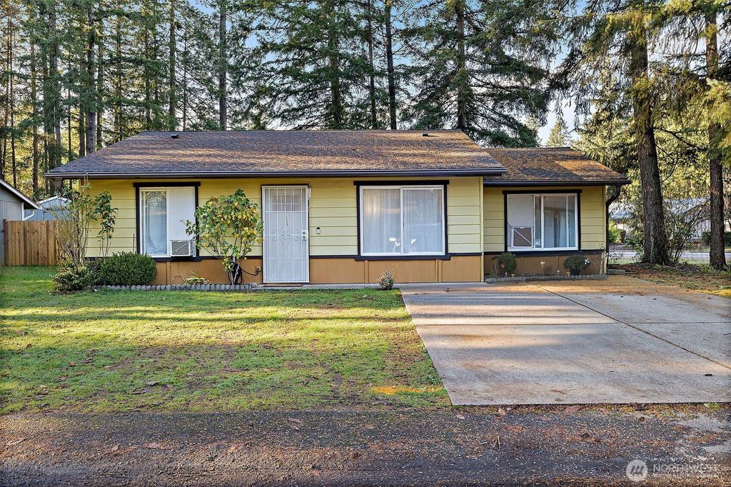 Photo of 19401 SE 267th Street, Covington, WA 98042 (MLS # 2456841)