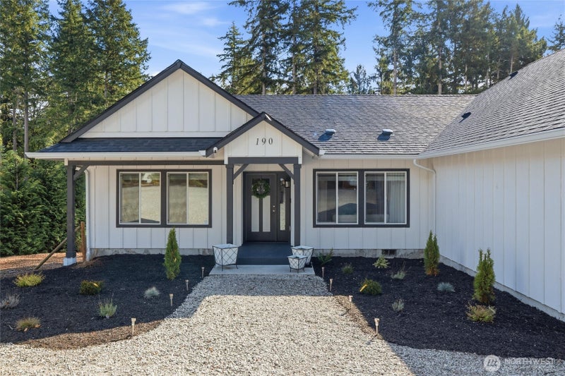 190 E Olympic Palisades Drive