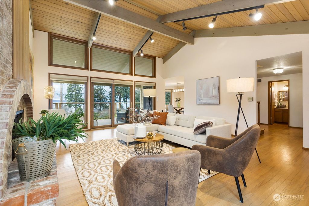 Photo of 8025 Cyrus Place, Edmonds, WA 98026 (MLS # 2021594)
