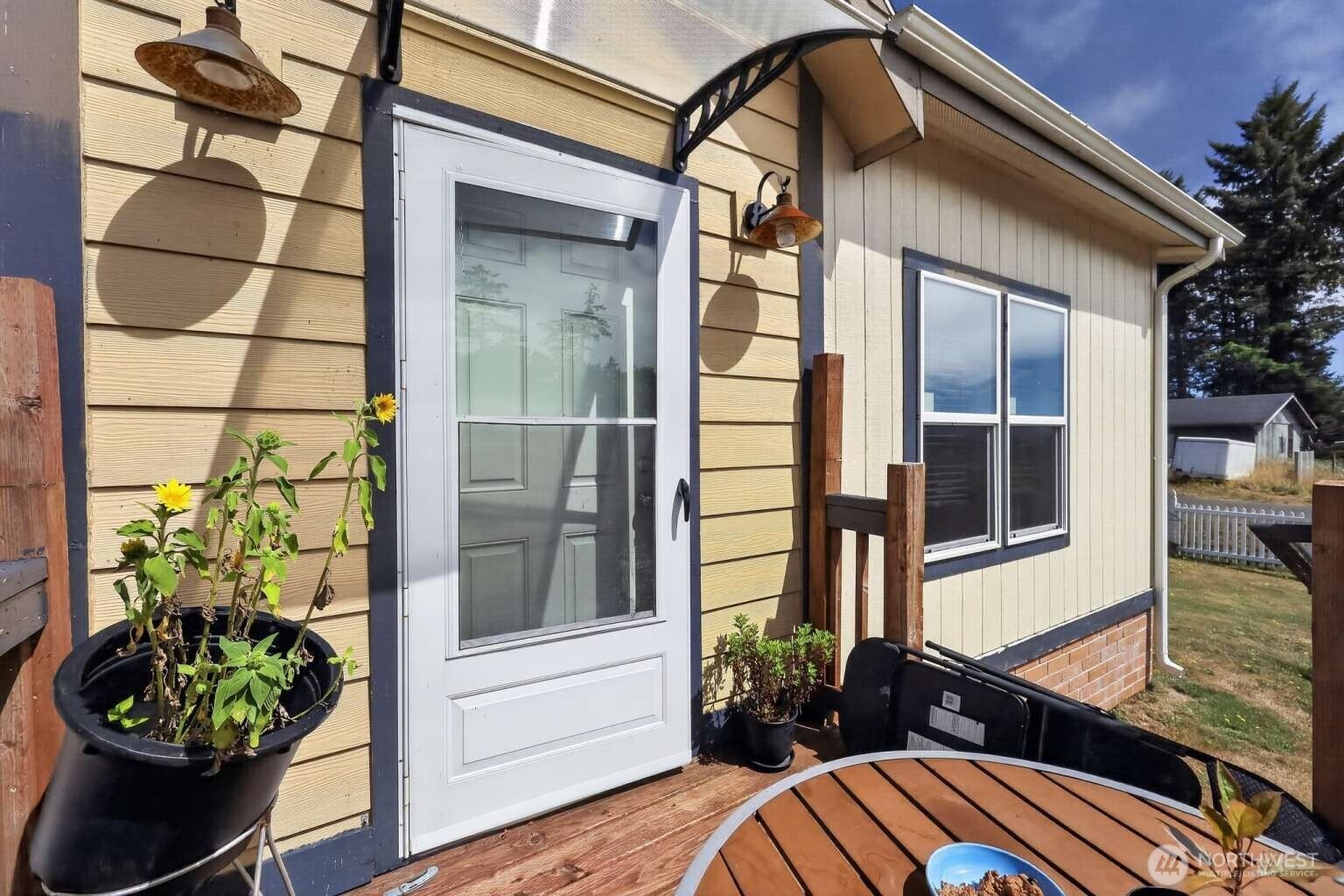 505 Chenois Avenue SE